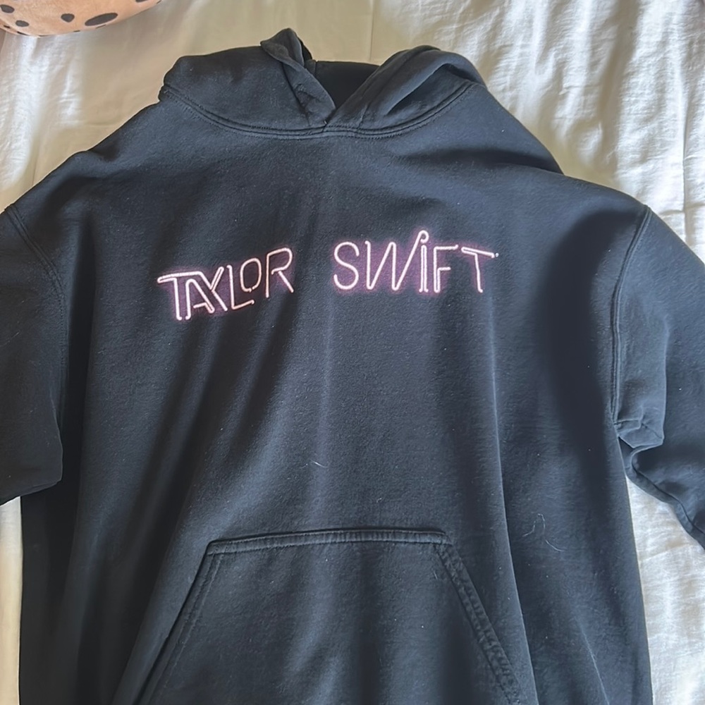original 1989 world tour merch. Taylor Swift